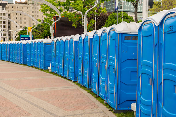 Best VIP or Luxury Restroom Trailers  in Carolina Beach, NC